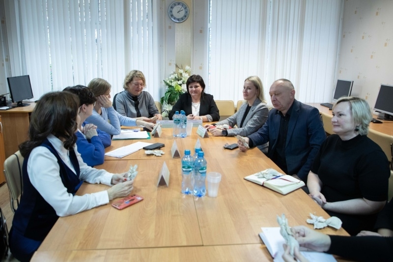 Рабочий визит депутатов областного парламента в Вологодский центр помощи детям "Флагман"