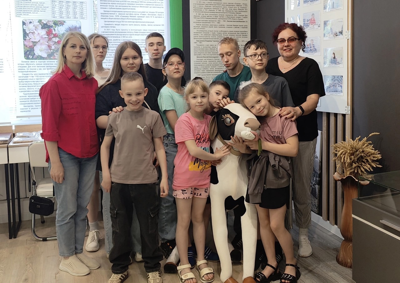 ЭКСКУРСИЯ В СХПК "ПЛЕМЗАВОД МАЙСКИЙ"